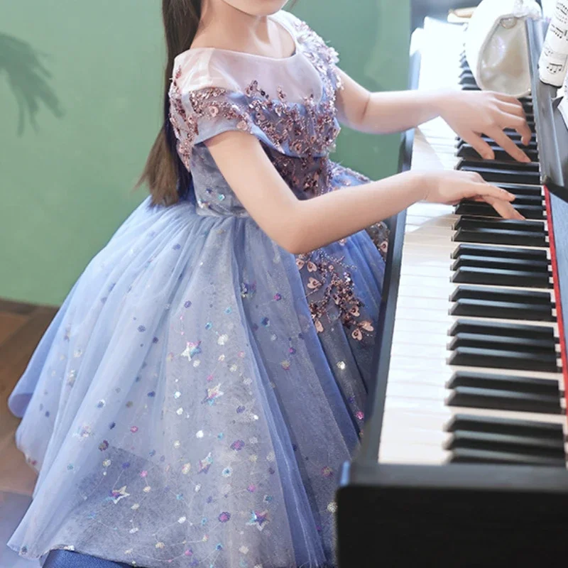 Индивидуальные платья для подружек невесты с блестками и темпераментом круглым