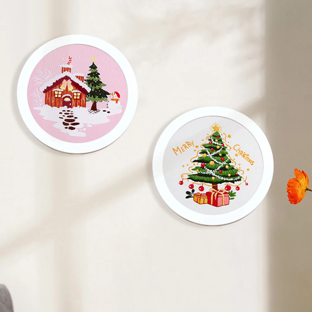 Штампованные наборы для вышивки включают тканевые обручи нитки Рождественский