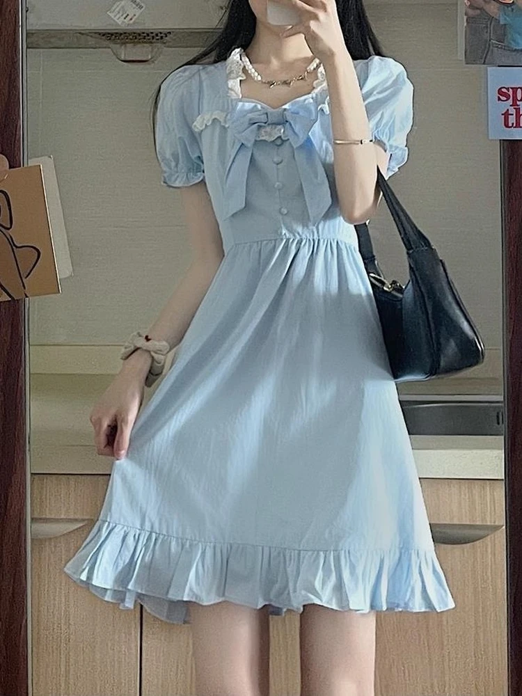 

Милое синее женское школьное корейское платье в стиле преппи с оборками, пышными рукавами, квадратным воротником и бантом, летнее короткое ...