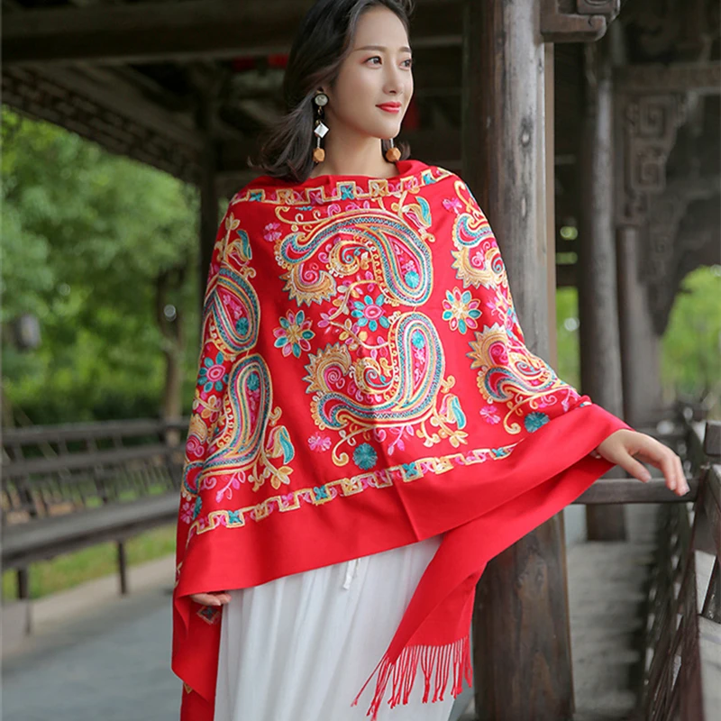 

Nepalese cashmere scarf Ethnic hand-embroidered cashmere scarf Travel camping air-conditioned room soft shawl warm scarf SP303