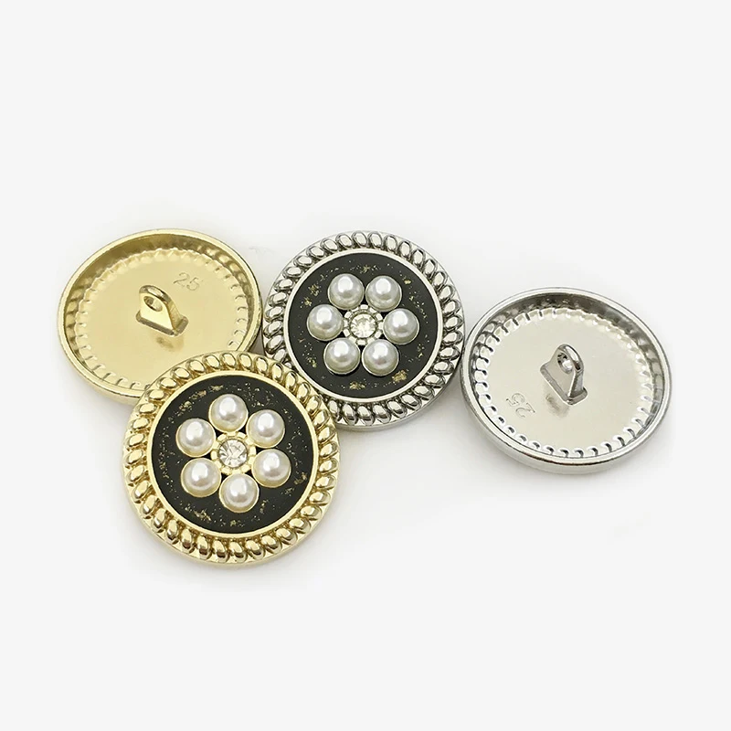 

5pcs 18/23/25mm Flower Metal Buttons Women Coat Jacket Sewing Accessories Pearl Button Madam Cardigan DIY Buckle Fasteners New