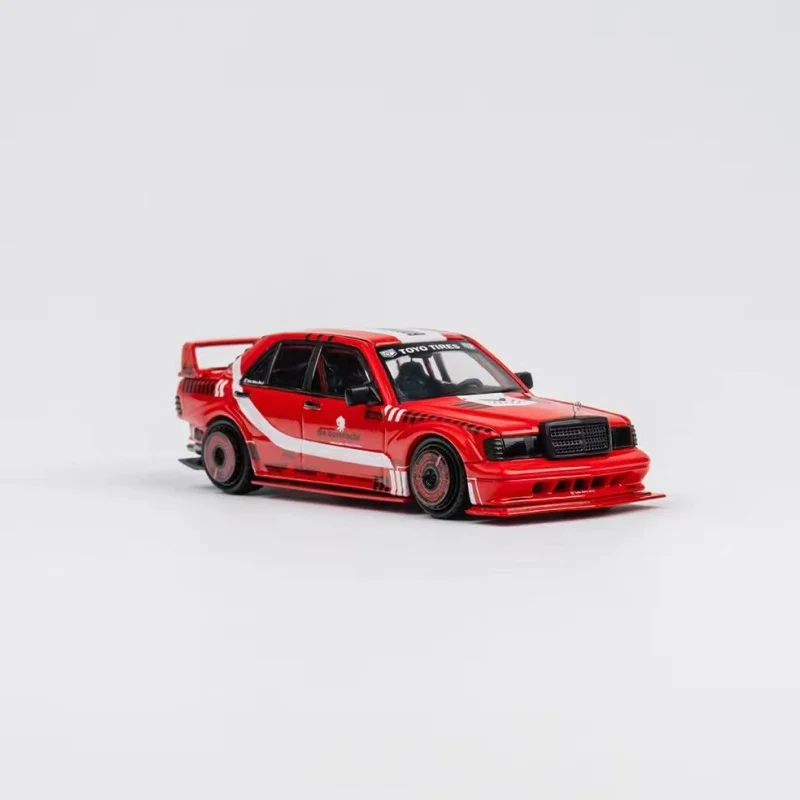 DCM 1:64 Mercedes-Benz 190E W201 EVO ОГРАНИЧЕННАЯ МОДЕЛЬ из сплава
