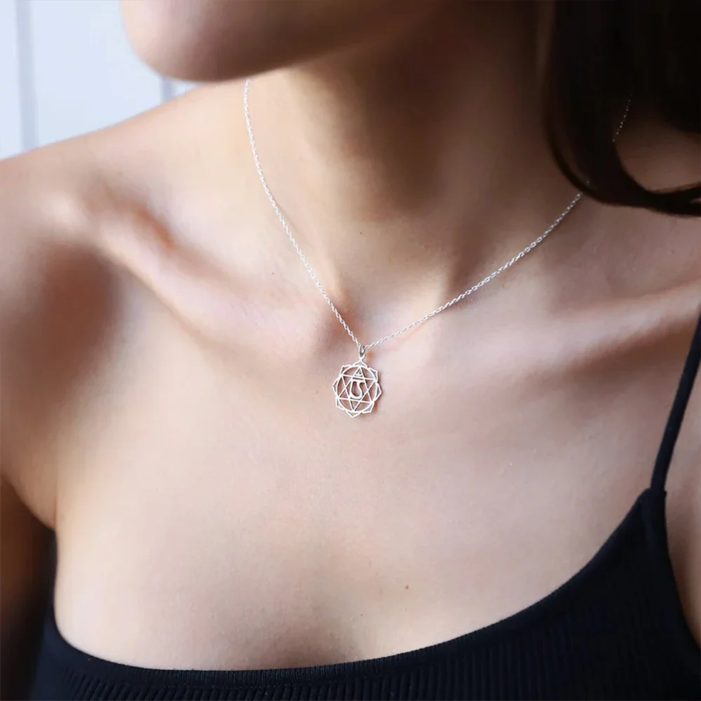 

Exquisite Hexagram Star Necklace Womens Acient Symbol Flower Necklace Bracelets for Female Hollow Design Charm Party Jewelrys
