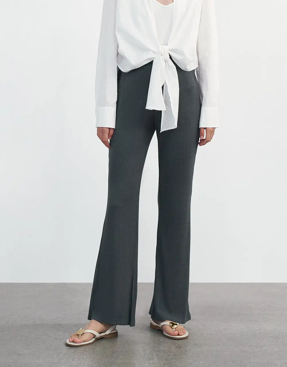 

Ribbed Knit Flare Pants