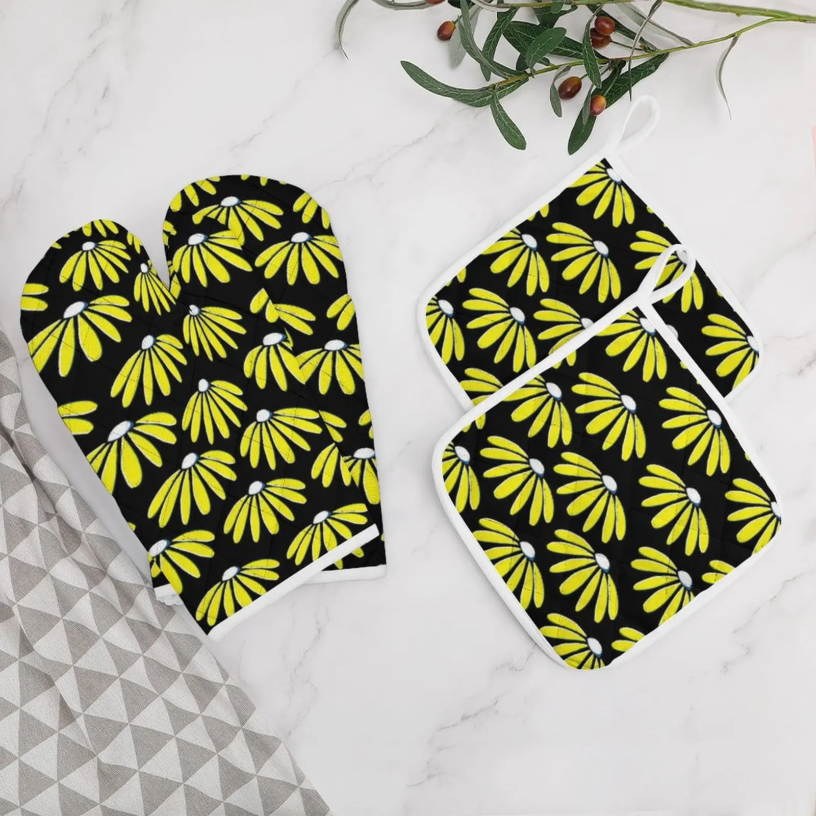 

Oven Mitts and Pot Holders Set Kitchen Mittens with Potholders Surface for Baking Cooking BBQ Sunflower Pattern