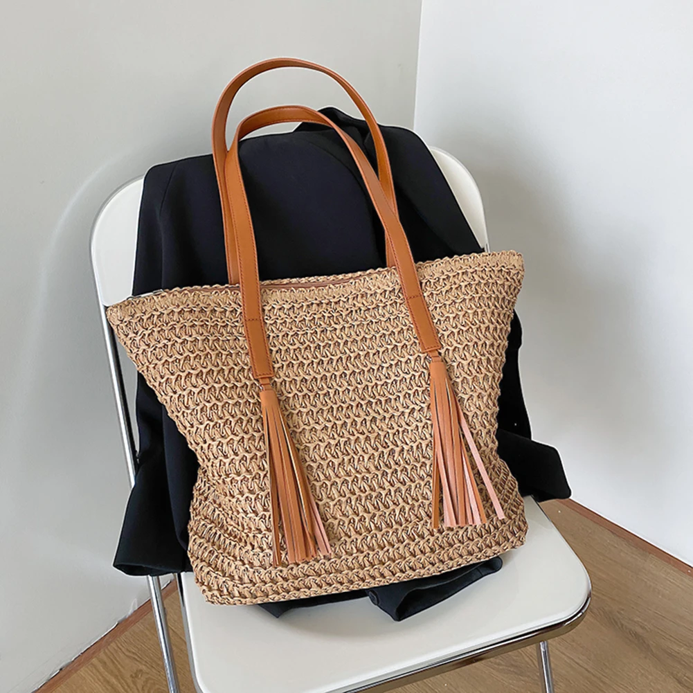 

Underarm Bag Women Shoulder Bag Luxury Designer Straw Fashionalbe Clutch Bag Simple Female Commuter Handbag Make Up Cosmetic Bag