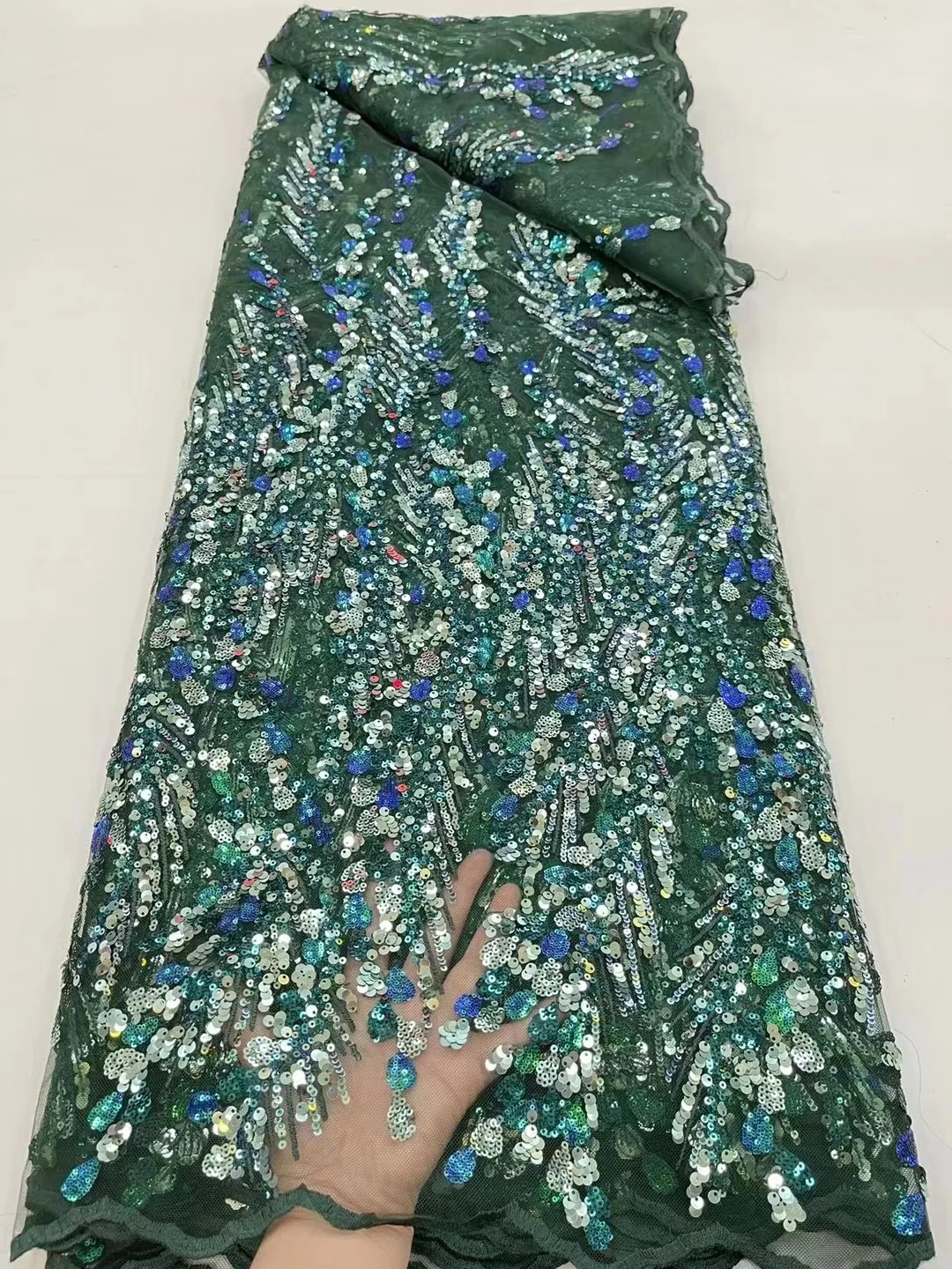 

Green African Lace Fabric High Quality French Promotion Nigerian Lace Sequins Lace Fabric For Evening Party Dress Sewing KFJ2208