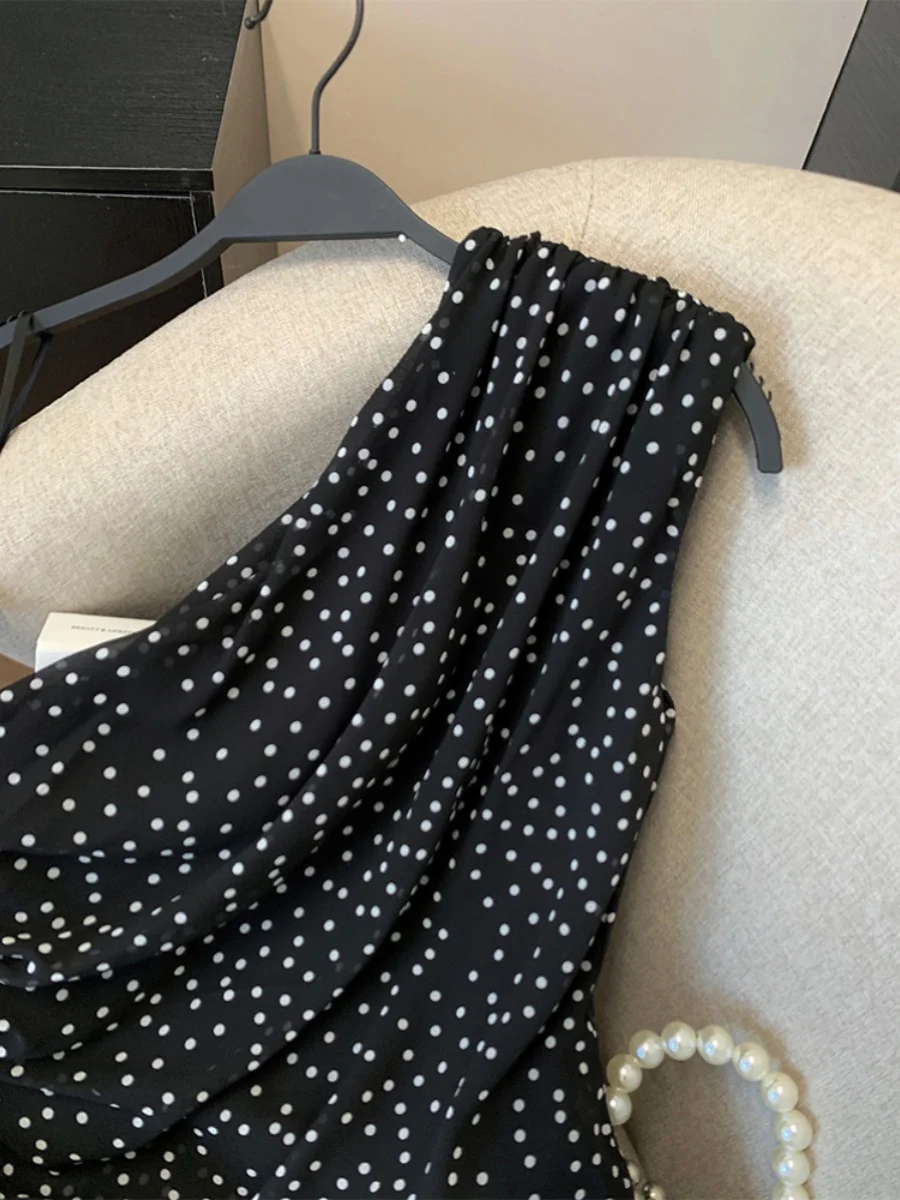 Французский жилет с диагональными плечами в горошек женский летний 2024 тонкая