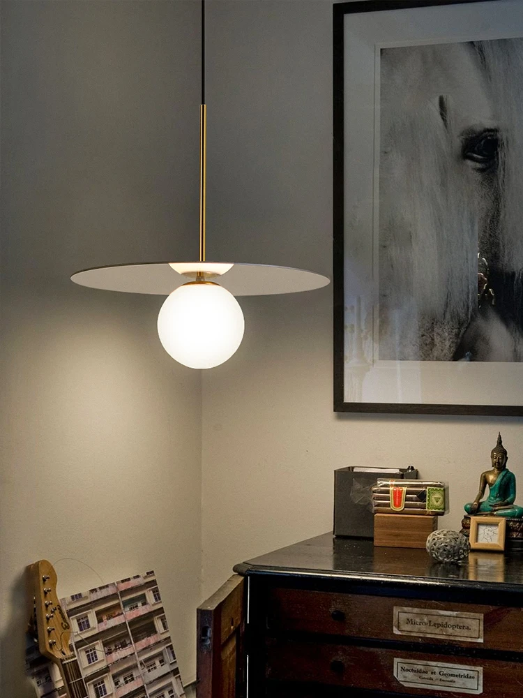 Скандинавский индивидуальный декоративный подвесной светильник с шариком из