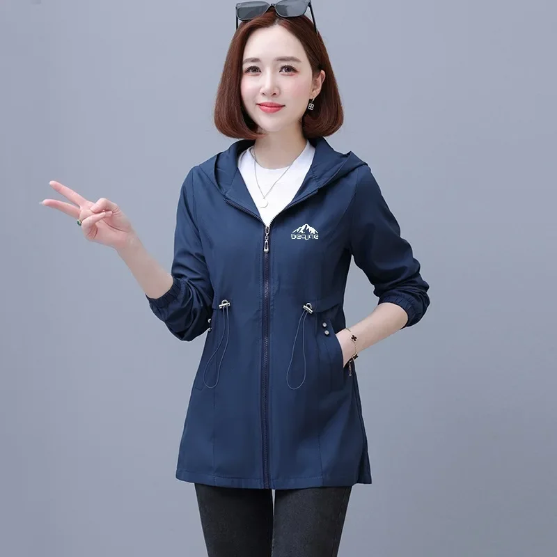 Куртка средней длины с капюшоном женская весенне-осенняя свободная утягивающая