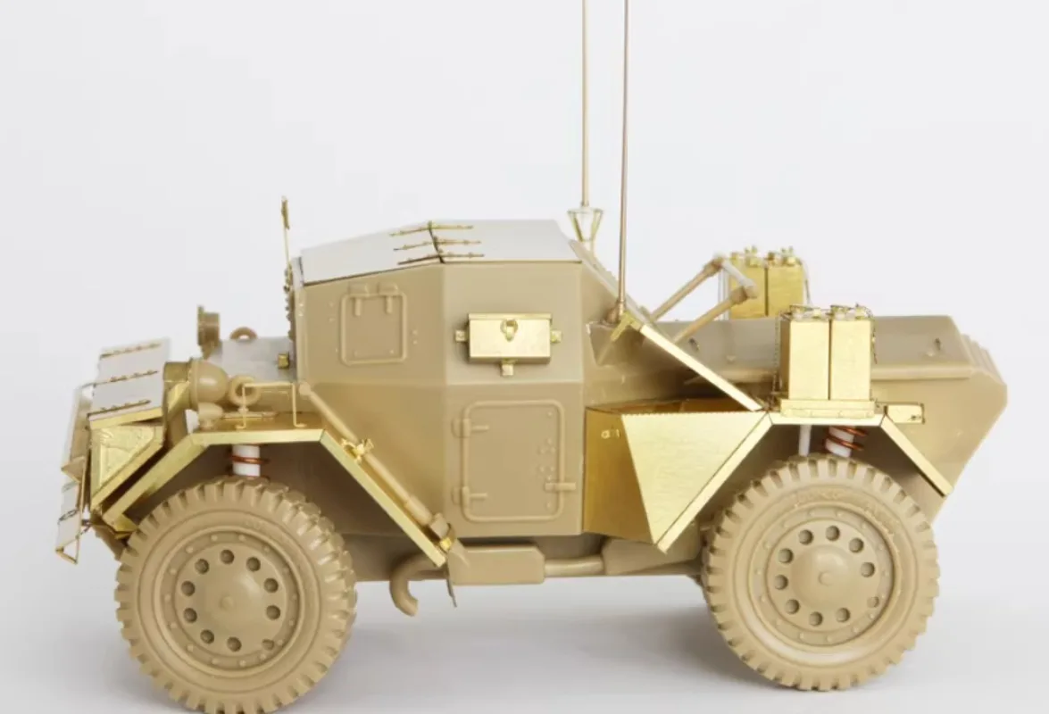 Фото 1/35 E.T.MODEL E35-002 Набор фототравленых деталей крыльев для британского разведывательного автомобиля Dingo Mk.II времен Второй мировой войны, для TAMIYA 35018 №2
