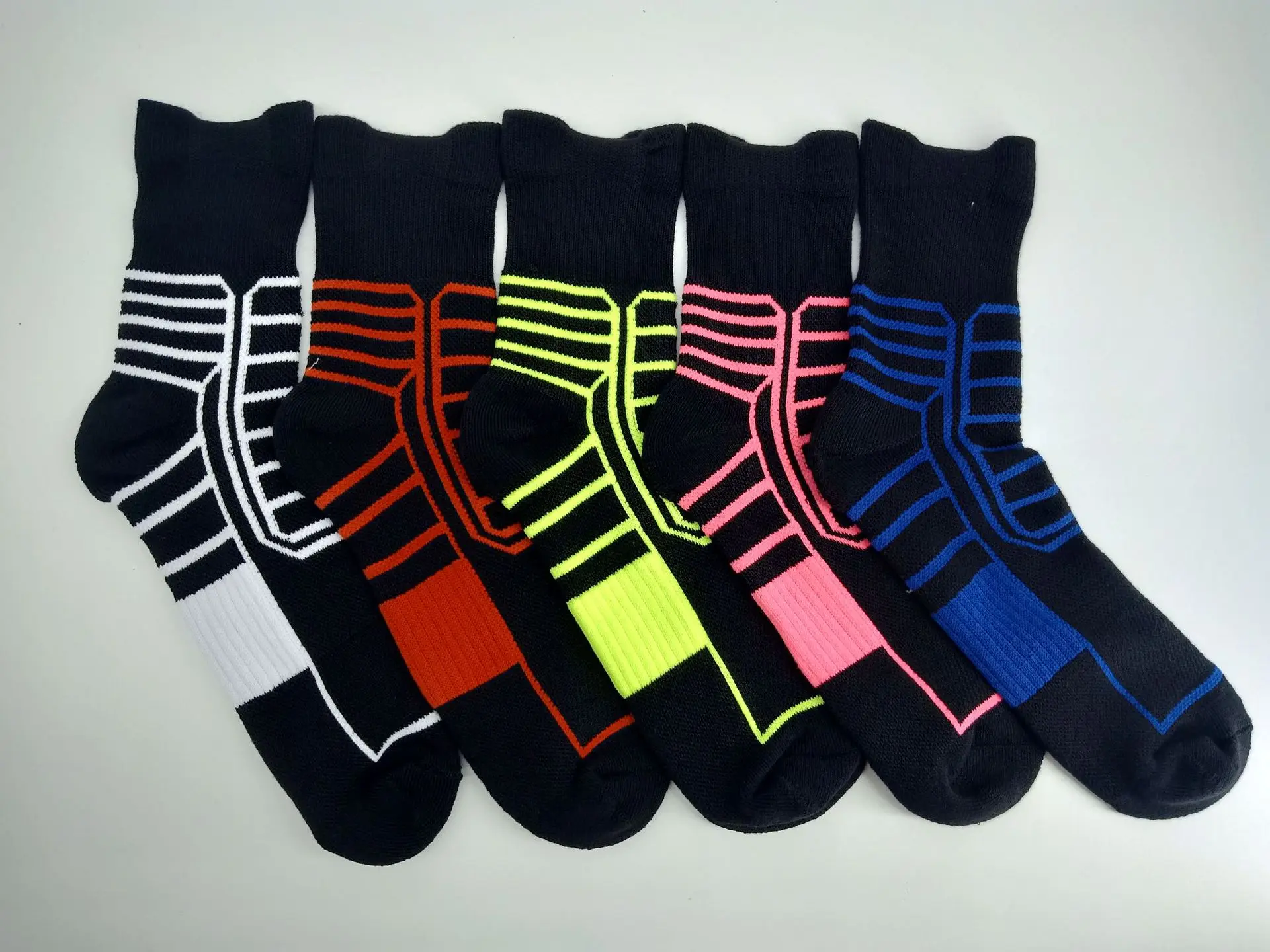 Men And Women Adult Models Basketball Socks Sports Thickening Breathable non-slip Men And Women Sports Socks Mens Socks