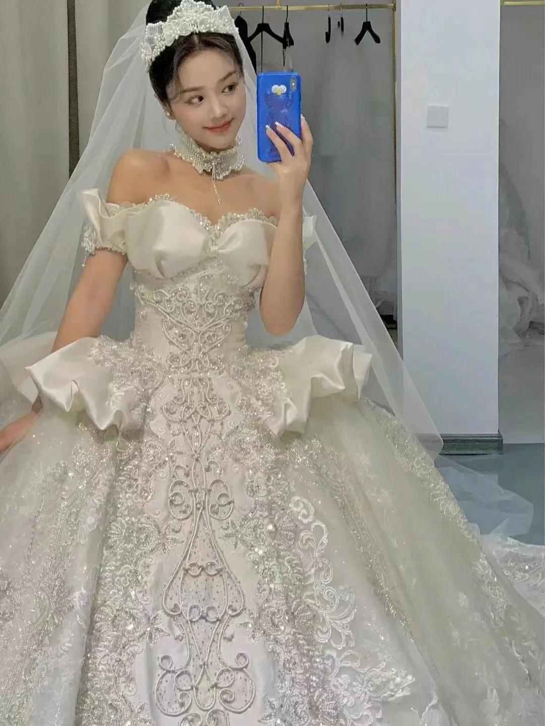 Рисунок 6 - XNE коллекция бальное платье принцессы