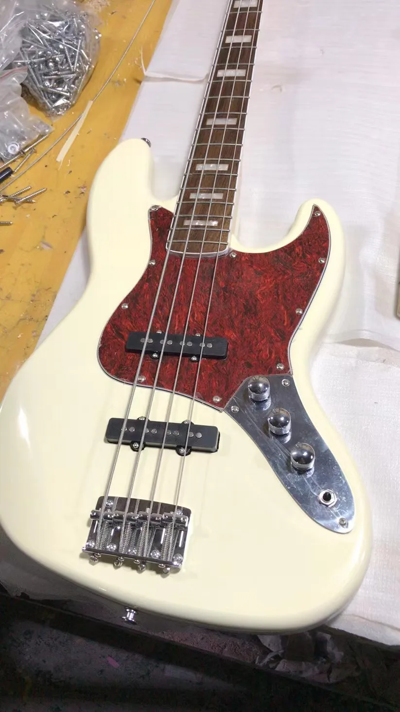 

Ome 4 Strings Electric Bass，Body Alder，Neck Maple ，Finish Nitrolacquer，Free Delivery