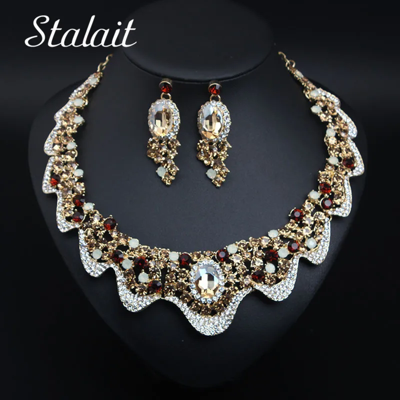 

Fake Collar Geometric Clavicle Necklace Jewelry Sets Wave Shape Rhinestone Exaggerated Women's Fashion Decorative Dress Matching