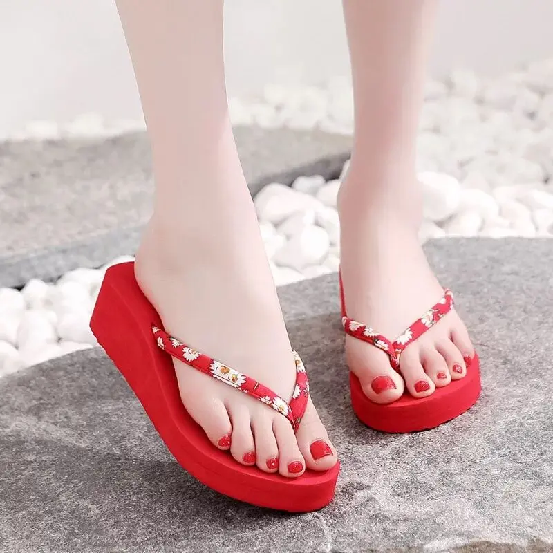 

2022 Summer Fashion Slippers Women's Thick-soled Sandals Summer Women's Shoes Beach Flip-flops Solid Color Temperament Adult