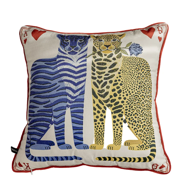 

Бархатные наволочки Formaso 45x45 см черно-коричневые с цветочным принтом