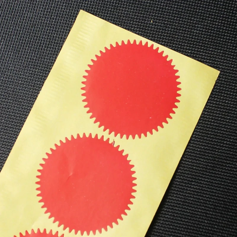 

Золотые тисненые наклейки 45 мм