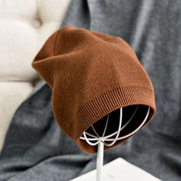 

Simple Elegant Knit Hat Soft Comfortable Cap Elastic Winter Warming Hat Universal for Men Women LL@17