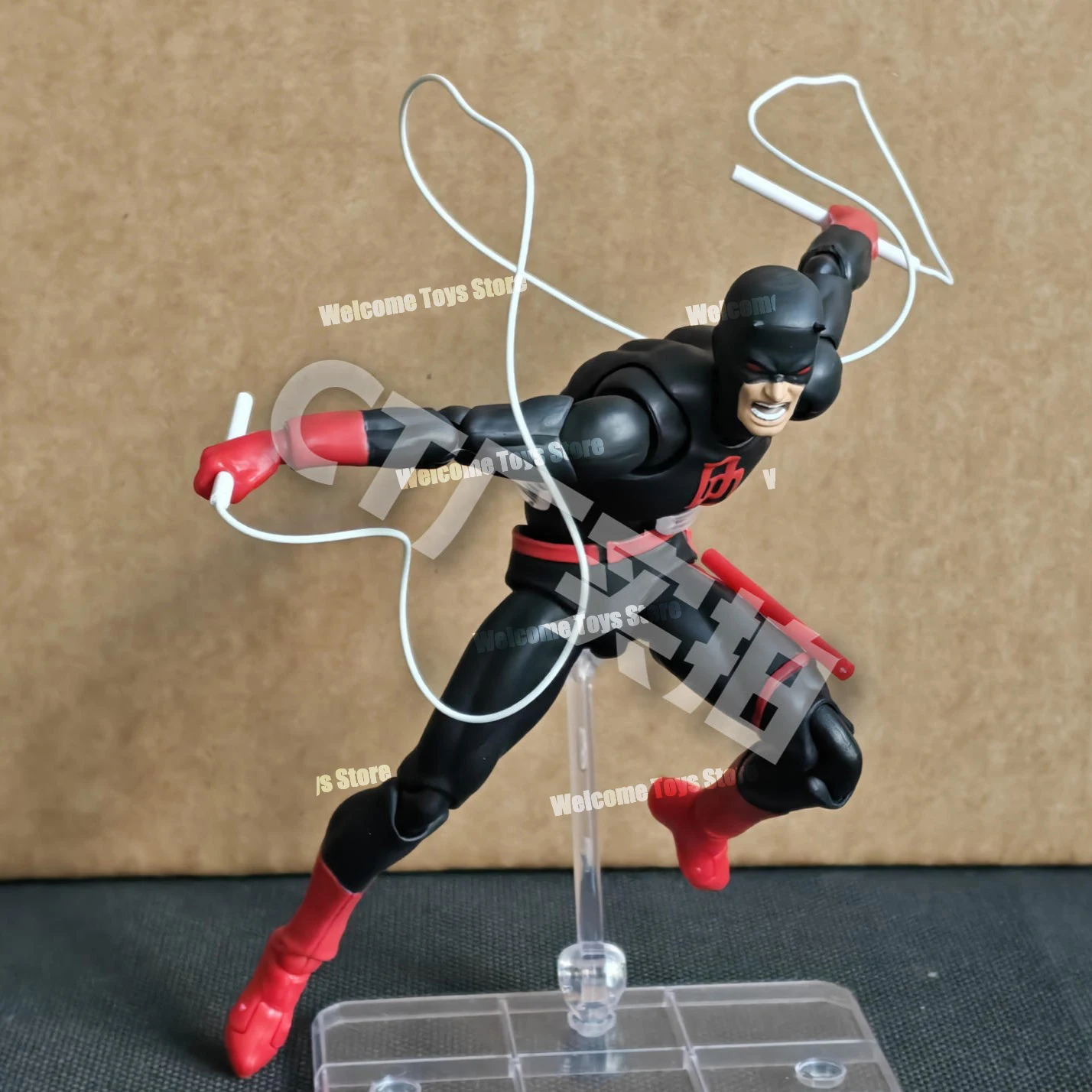 Фото В наличии: Фигурка Ct Toys Daredevil Black 999 Red Mafex 223, комикс-версия, аниме, экшн-фигурка, статуэтка, модель, подарок, детские игрушки №3