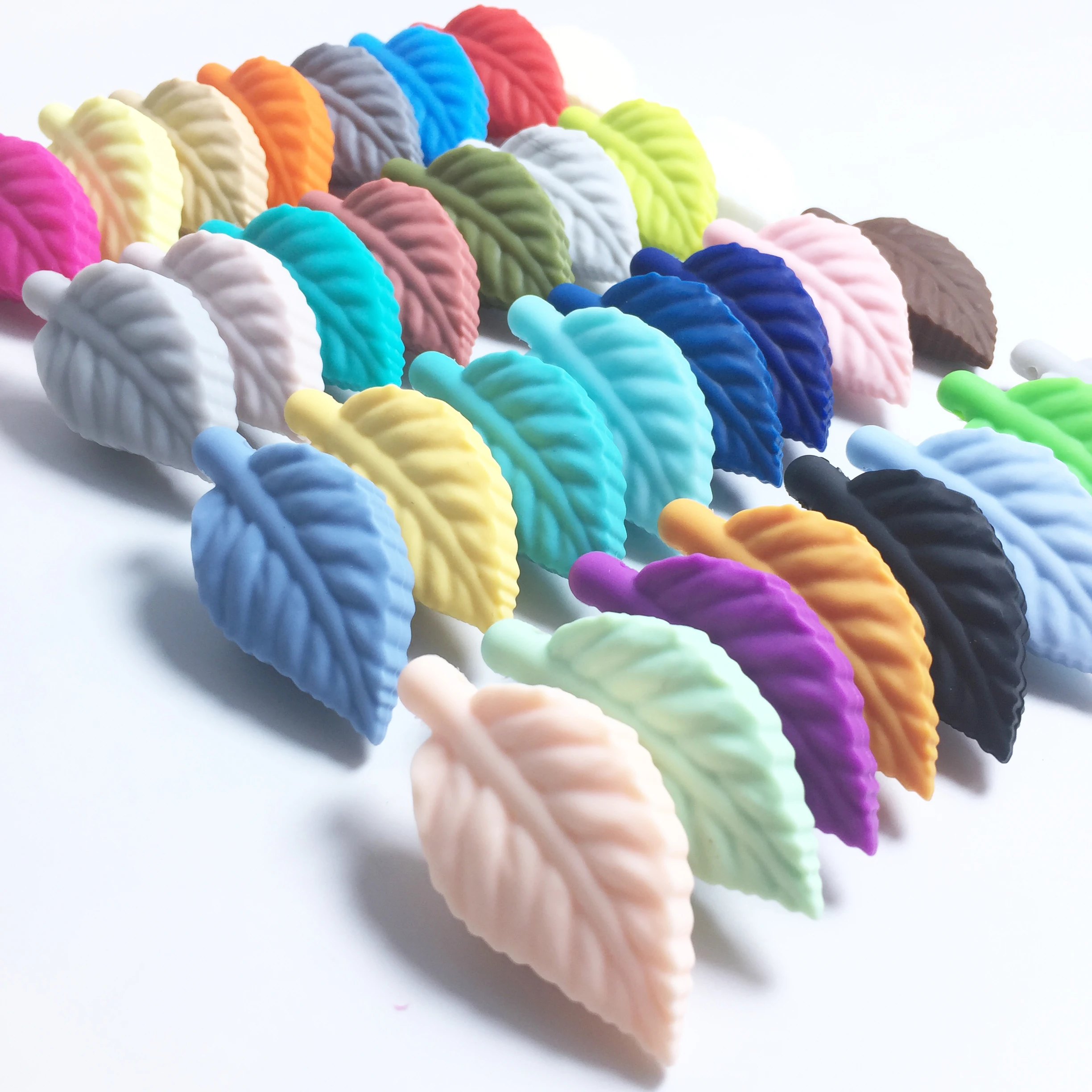 Wholesale 50pcs Leaf Food Grade Baby Silicone Teether Beads Flower Round Wood Teeth Soft Silicone Beads