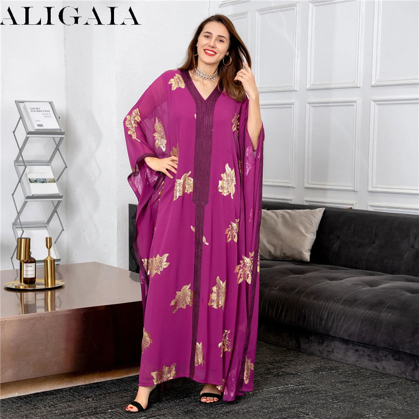 

Aligaia Batwing Sleeve Gold Stamping V Neck Robe For Women Abaya Cloth Ethnic Ribbon Europe And America Middle East Dubai Dress