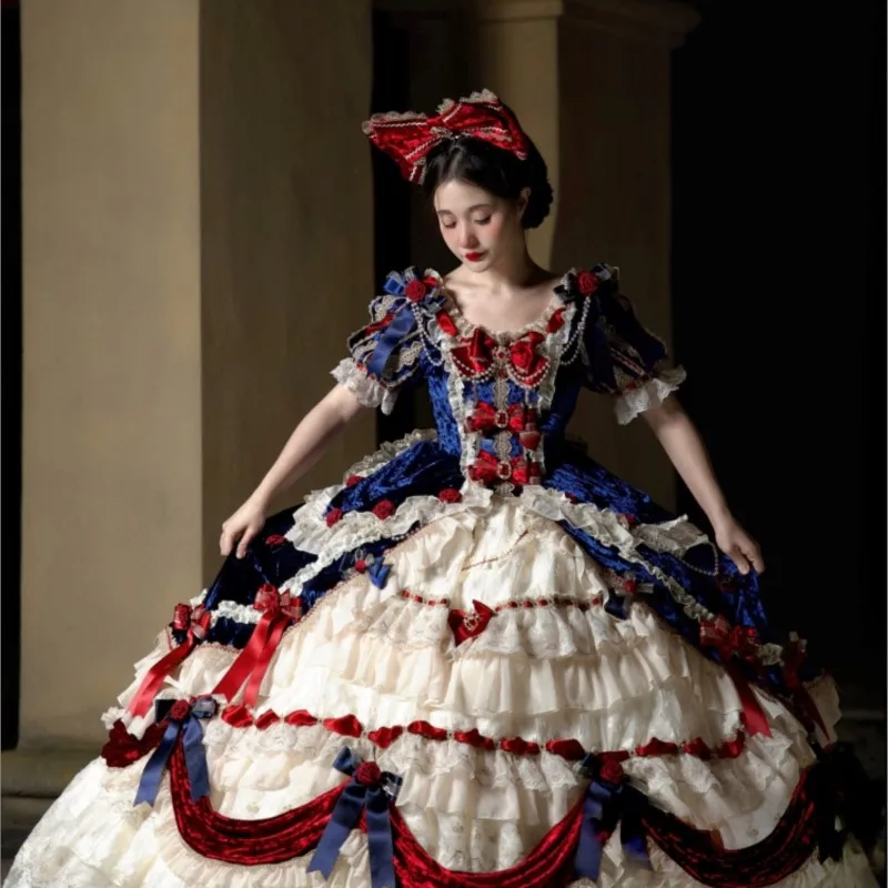 Платье для девочки выполненное на заказ с туманным дизайном