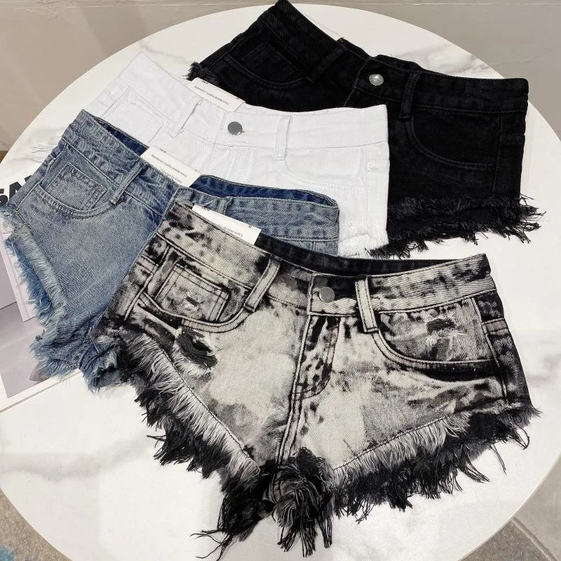 【Absgd】 2022 Summer New Design High Street Ripped Tassel Super Short Jeans Women Denim Shorts Vintage