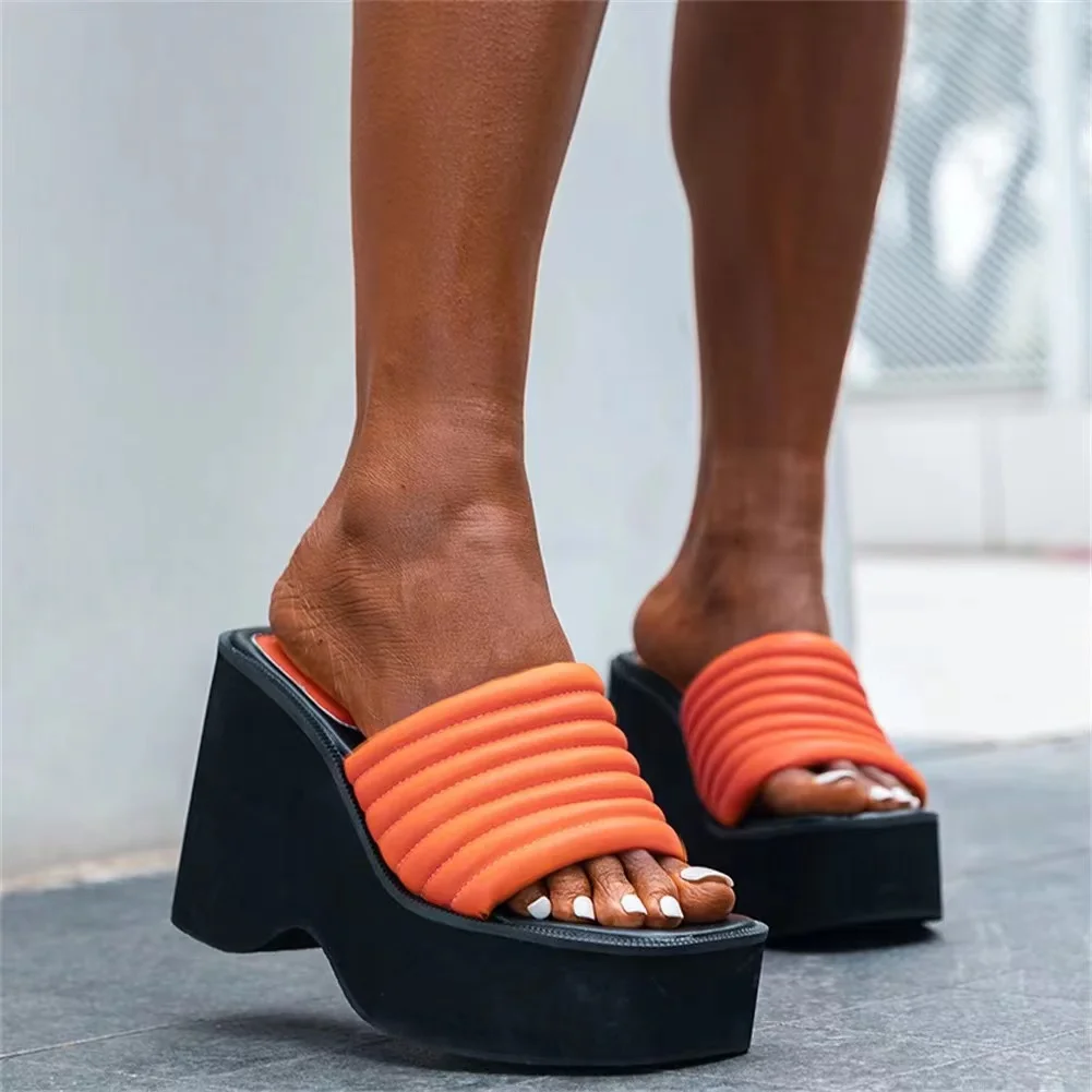 

2022 Women High-heeled Thick-soled Leather Waterproof Platform All-match Casual Sandals Outdoor Slippers flip flo platform