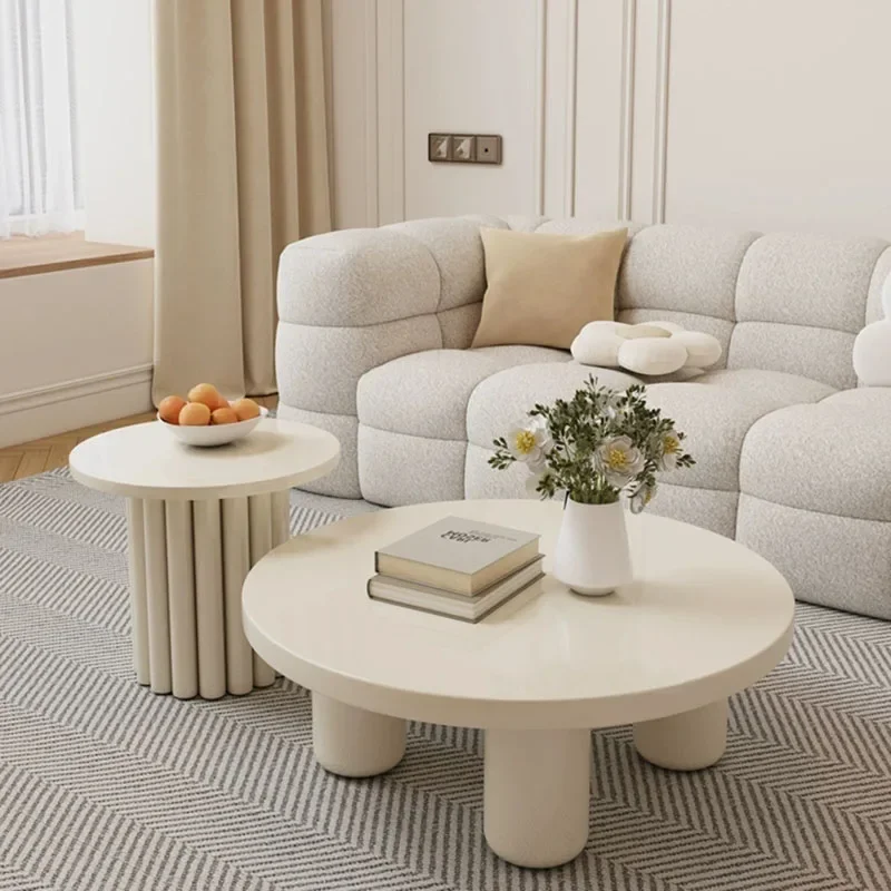 Дизайнерский журнальный столик на балконе минималистичный домашний небольшой