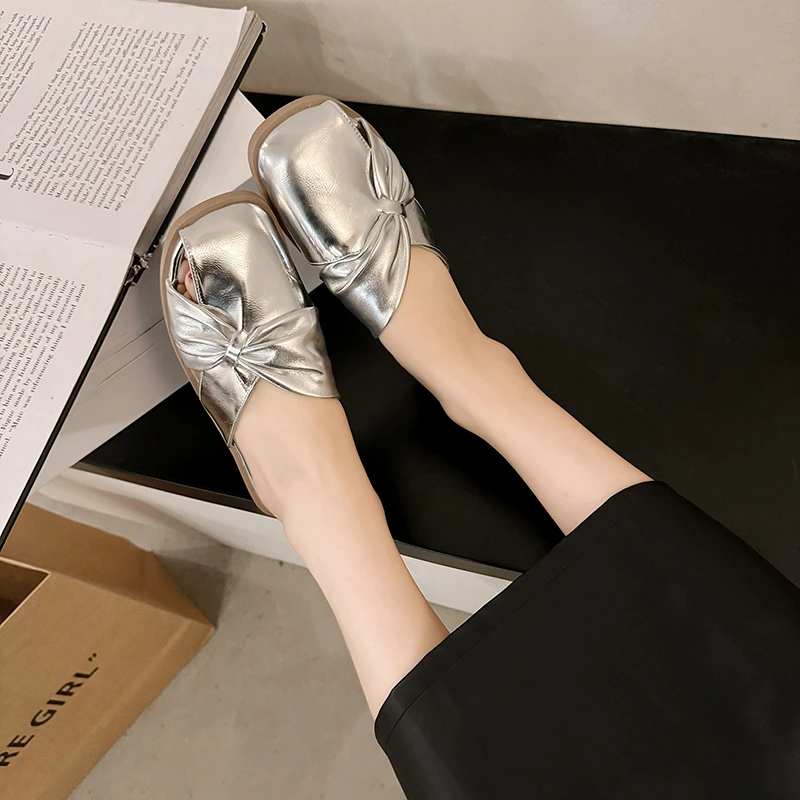 Летняя верхняя одежда новые универсальные полутапочки Baotou с плоской подошвой и