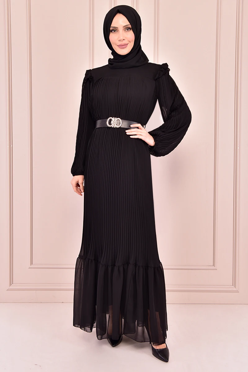 

Pleated Chiffon Dress Black NEV14844