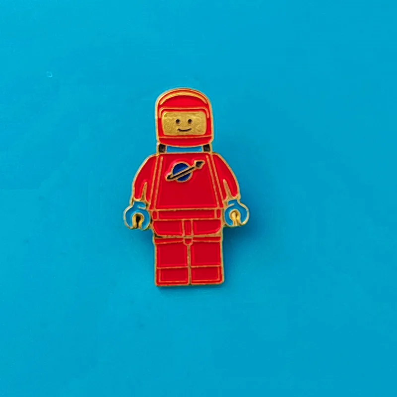 

Dear-you Creative film and television cartoon brooch super space red robot pins metal enamel badge fashion accessories