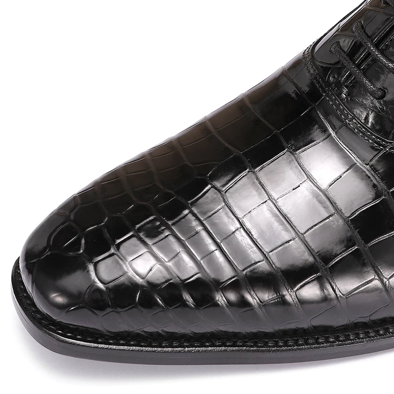 Рисунок 5 - Новая мужская крокодиловая обувь на весну и осень 2022