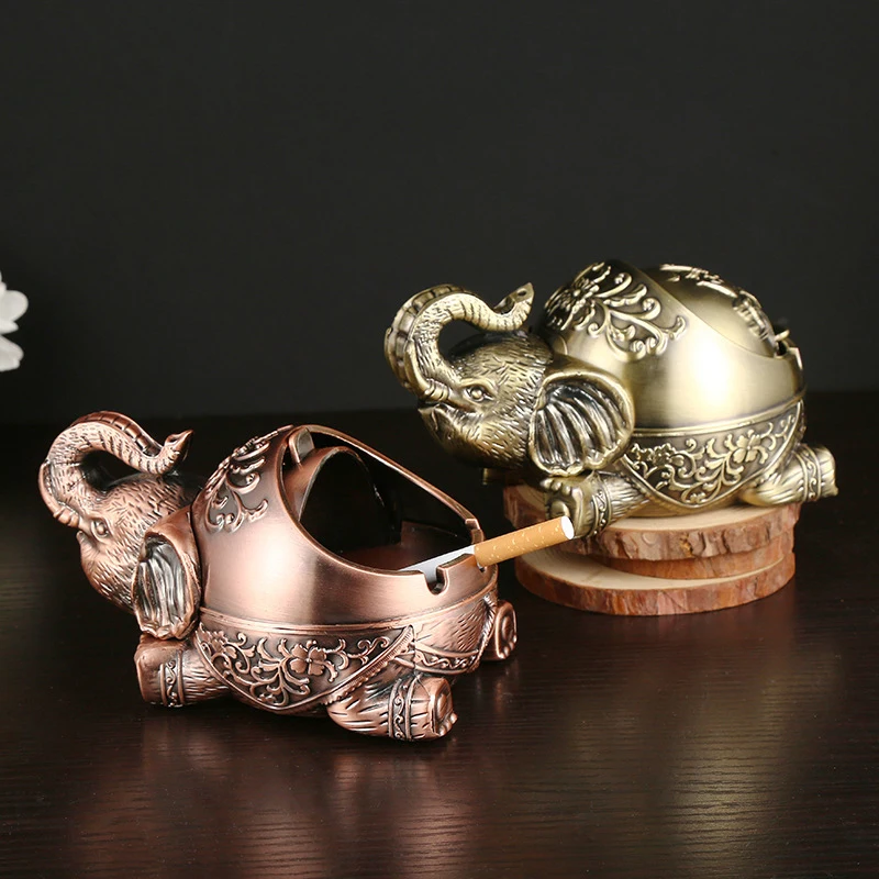 

Cute Nordic metal elephant ashtray with lid personality trend household living room portable stainless steel bronze ashtray