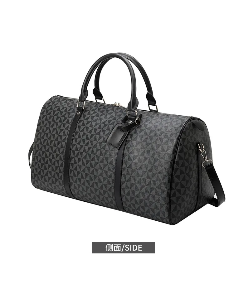 Рисунок 2 - Деловая спортивная сумка