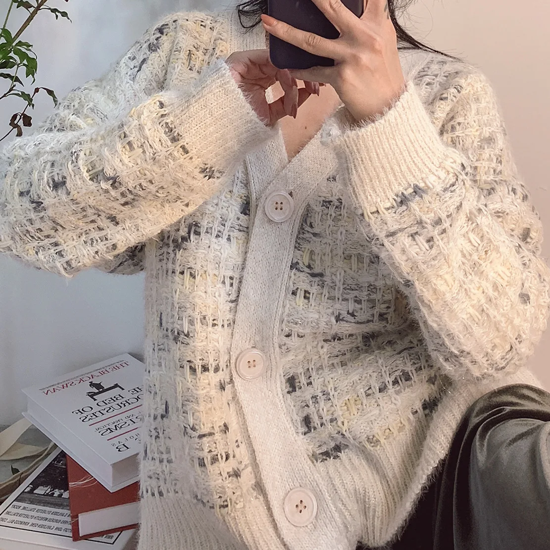 

Женский осенний свитер 2022, свободный свитер с V-образным вырезом, пальто, утепленный меховой кардиган, однобортная короткая вязаная куртка оверсайз