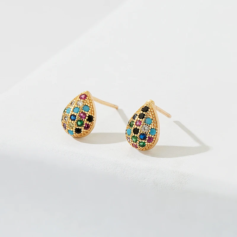 Маленькие золотые серьги-гвоздики с фианитом для женщин модные очаровательные