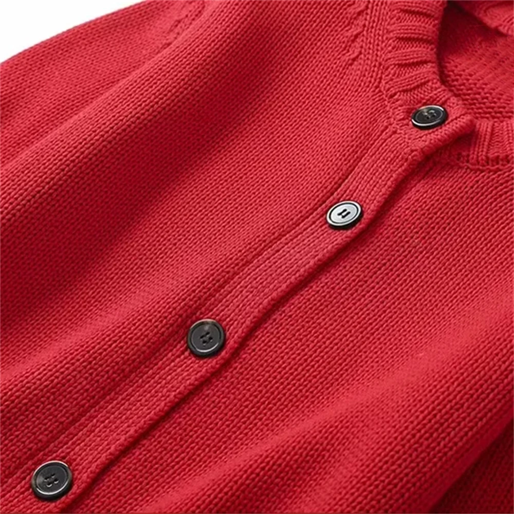 Женский короткий вязаный кардиган на пуговицах осень 05672685600