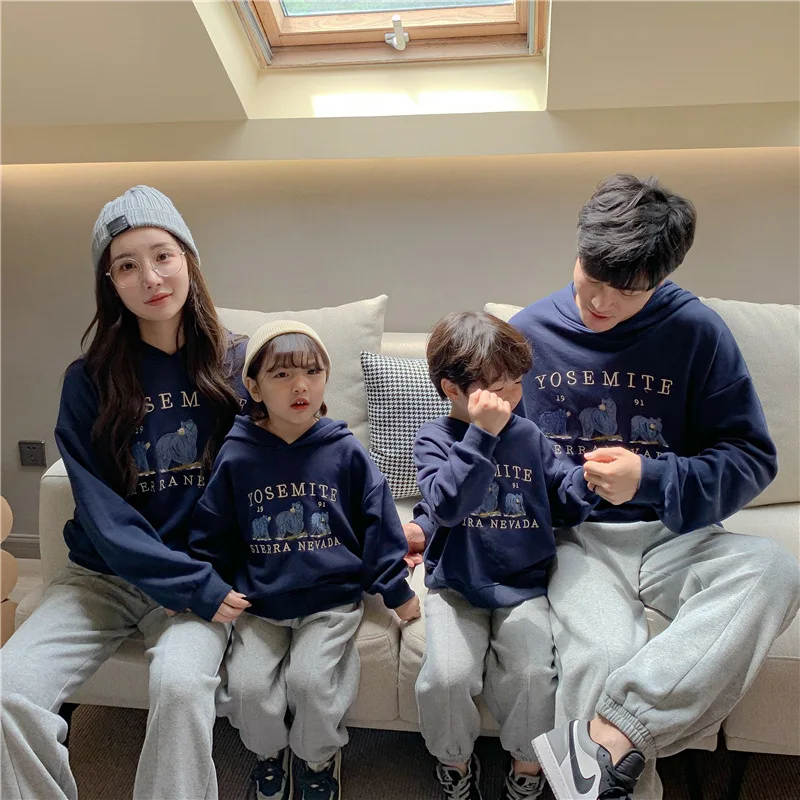 

2021 Family Hoodie Autumn Winter Father And Son t-Shirt Mother And Daughter Tracksuit Kids Fashion Cotton Hood Top For Girls Boy