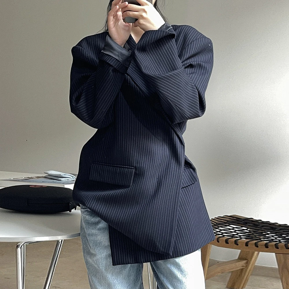 TWOTWINSTYLE винтажные полосатые свободные пиджаки для женщин с зубчатым воротником и