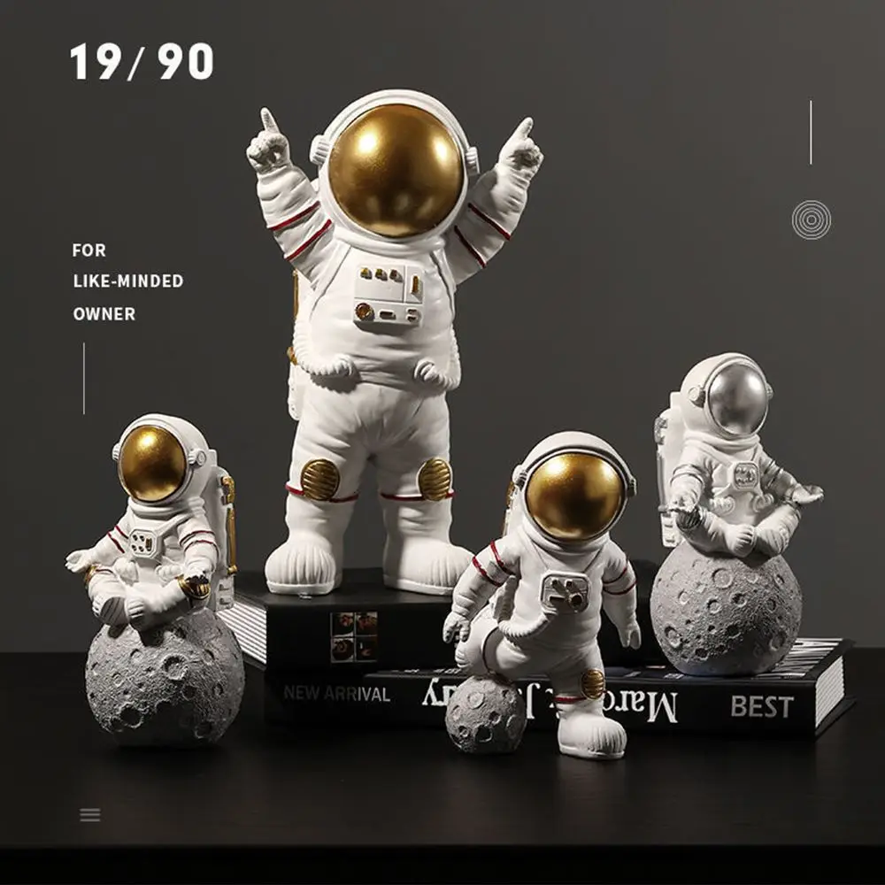 

Resin Astronaut Figurines Statues Spaceman Moon Sculpture Decorative Cosmonaut Miniatures Model Gift For Kids Toy Home Decor