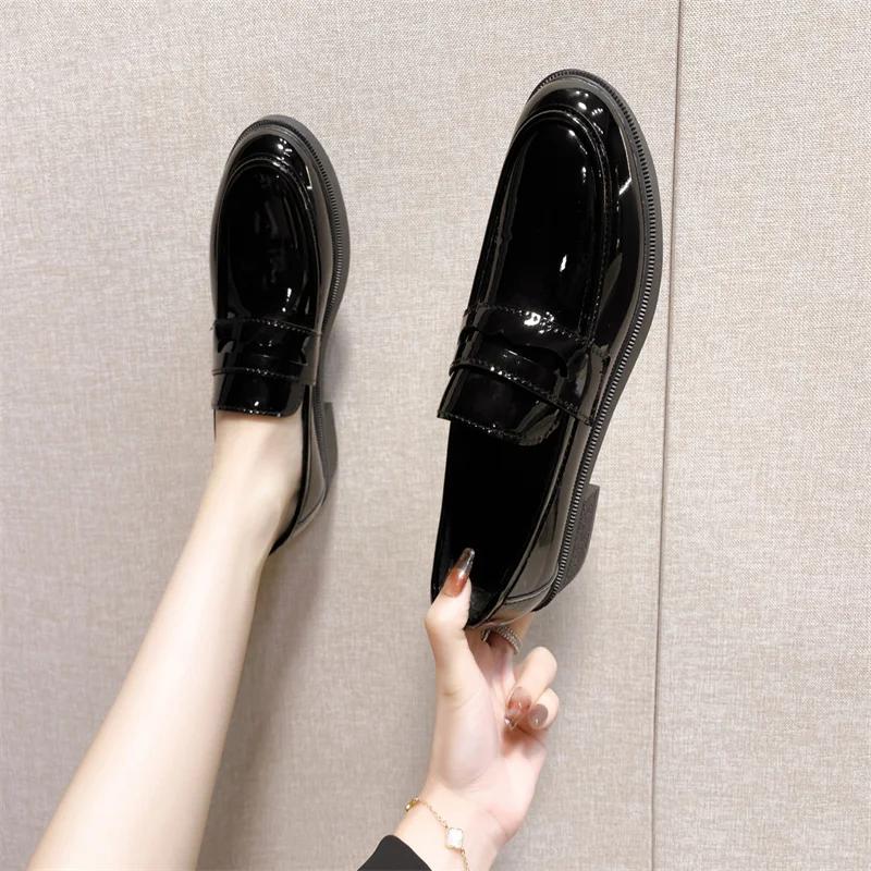 New Simple Patent Leather Shoes for Women 2023 Spring Autumn Slip on Casual Shoes Woman Solid Color Soft Sole Flats