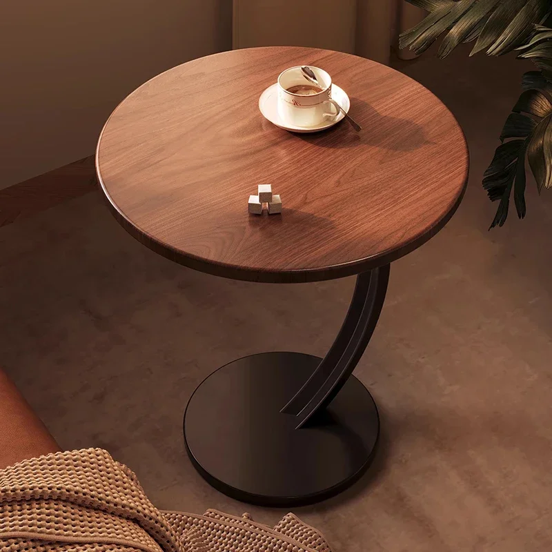 Простой диван интерьер стола минималистичный напольный поднос экономия места