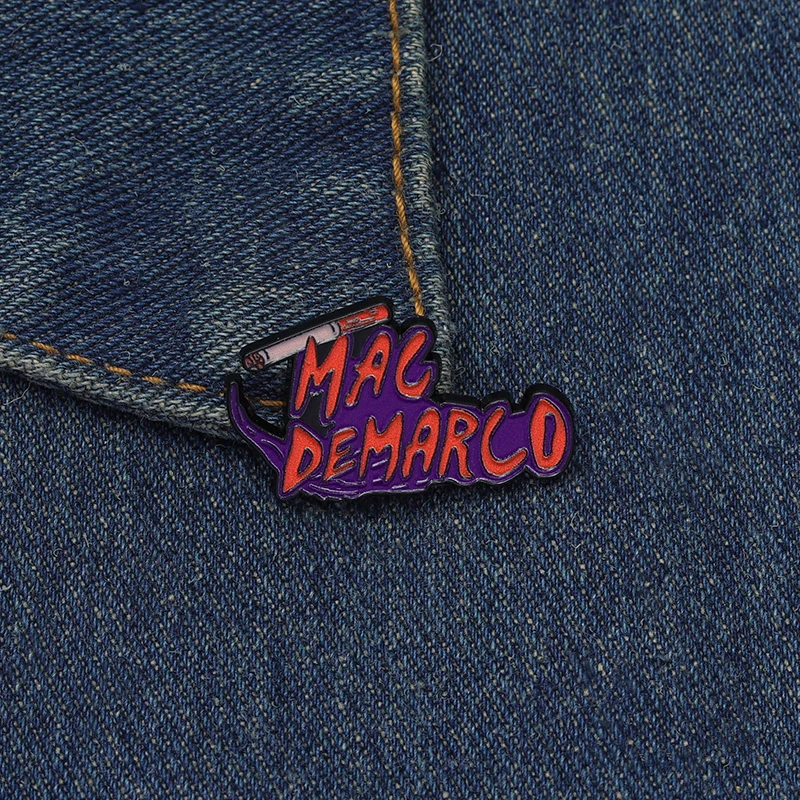MAC-DEMARCO брошь с красной буквой забавная сигарета металлический значок булавки для