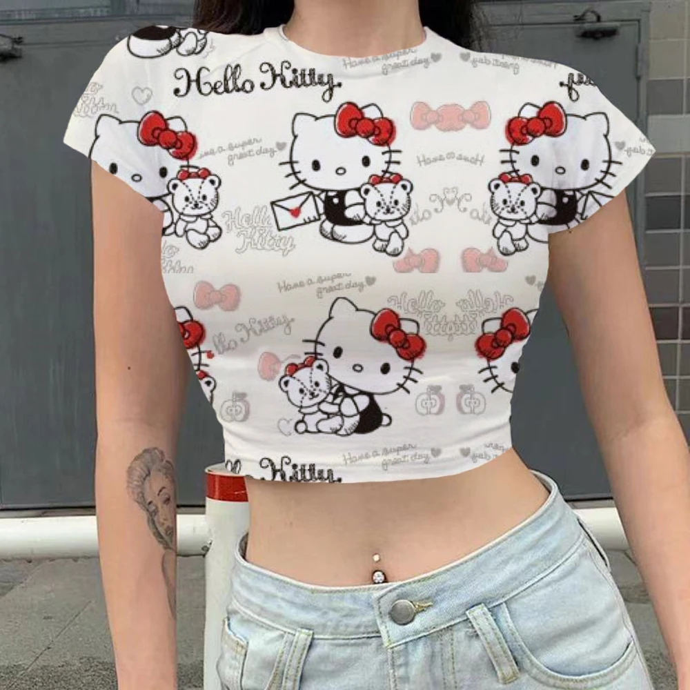 Женская короткая футболка с коротким рукавом, круглым вырезом и принтом