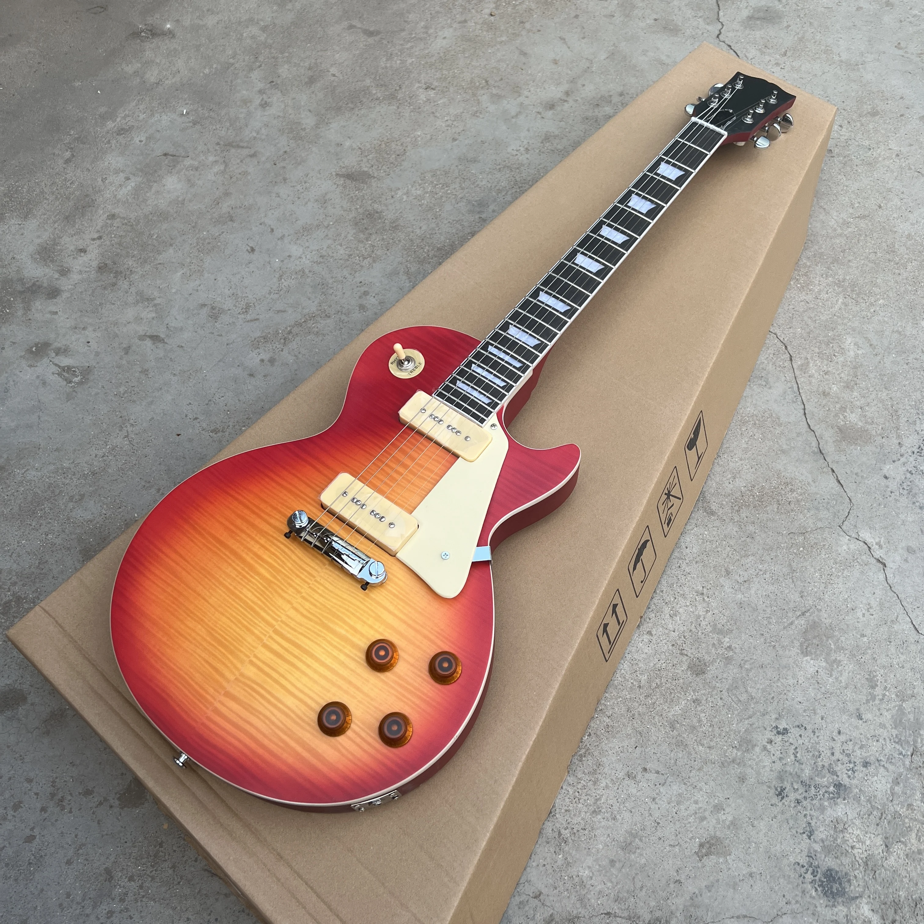 

LP electric guitar,Rose wood , premium Tiger print, Mahogany, good sound quality, fast free shipping