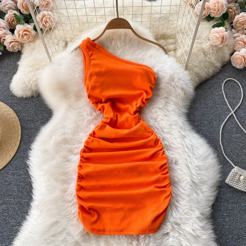

Women One Shoulder Sexy Bodycon Dresses 2023 New Fashion Diagonal Collar Pleated Mini Summer Vestidos Elegant Club Party Dresses