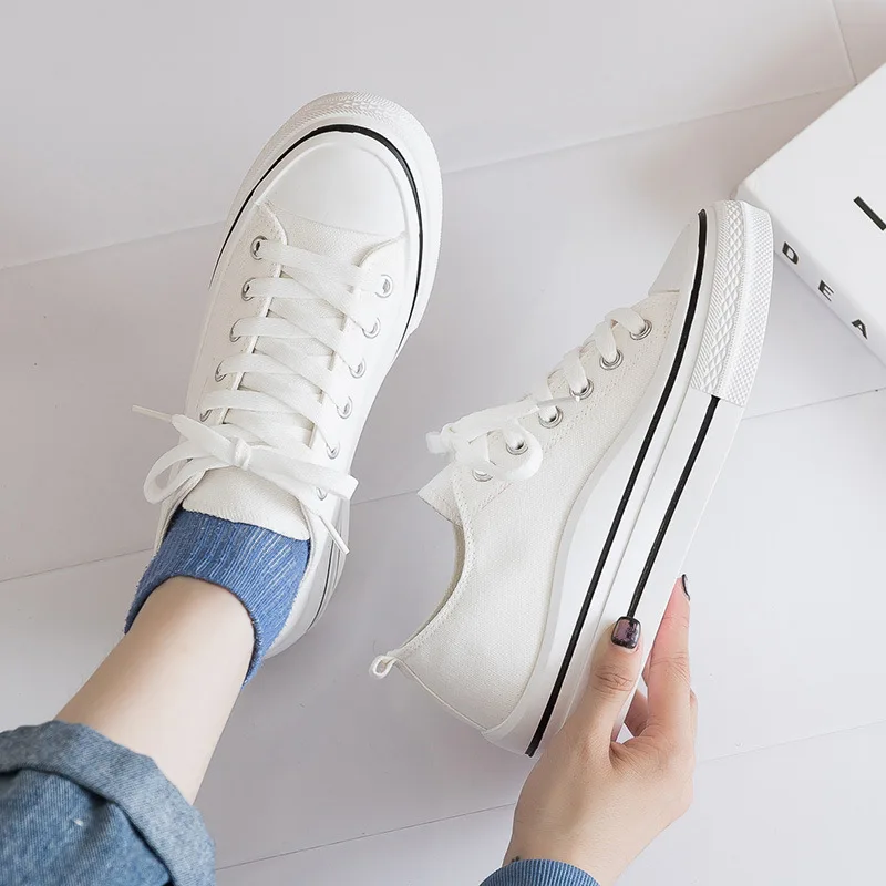 2023 Spring Women Canvas Shoes Summer Fashion Black Lace Up Girls Casual Shoes Sneakers Woman Comfortable Flat Vulcanize Shoes