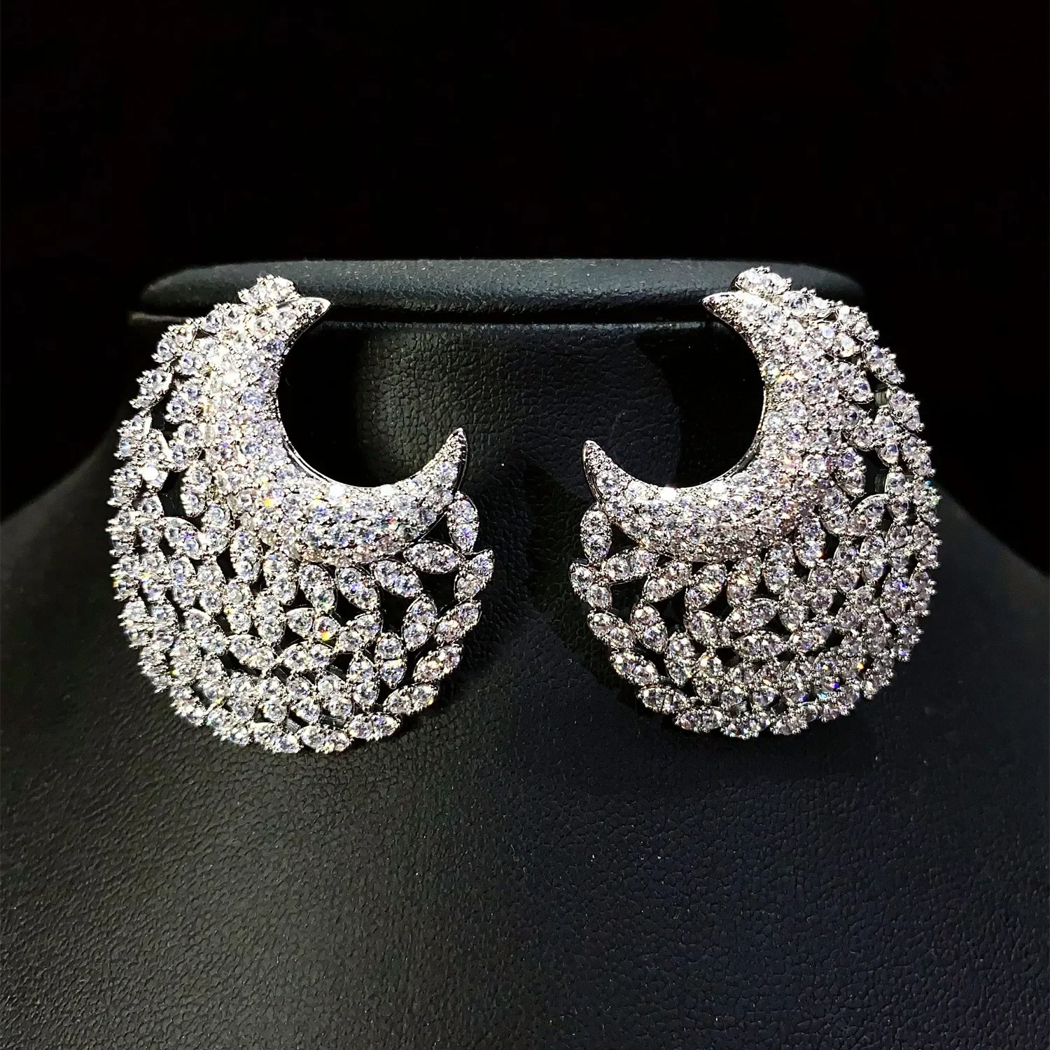 2024 прозрачные серьги-гвоздики с цирконием и кругом для женщин ювелирные изделия